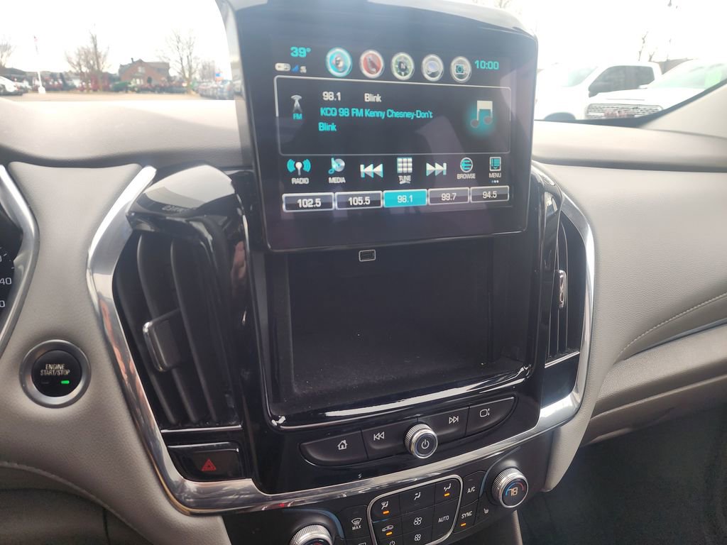 Used 2018 Chevrolet Traverse LT w/ LPO, Floor Liner Package image 46