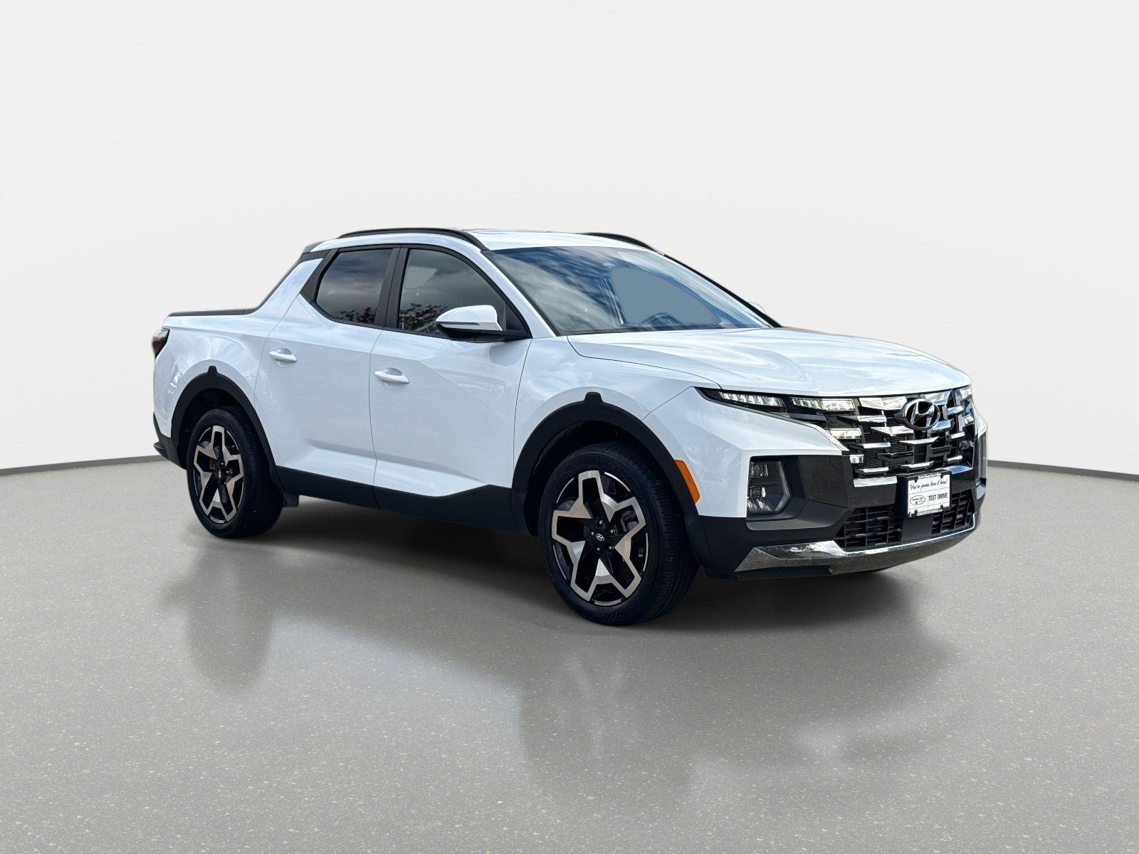 Used 2024 Hyundai Santa Cruz Limited image 3