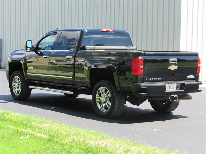 Used 2015 Chevrolet Silverado 2500 High Country w/ Duramax Plus Package AWD/4WD image 7