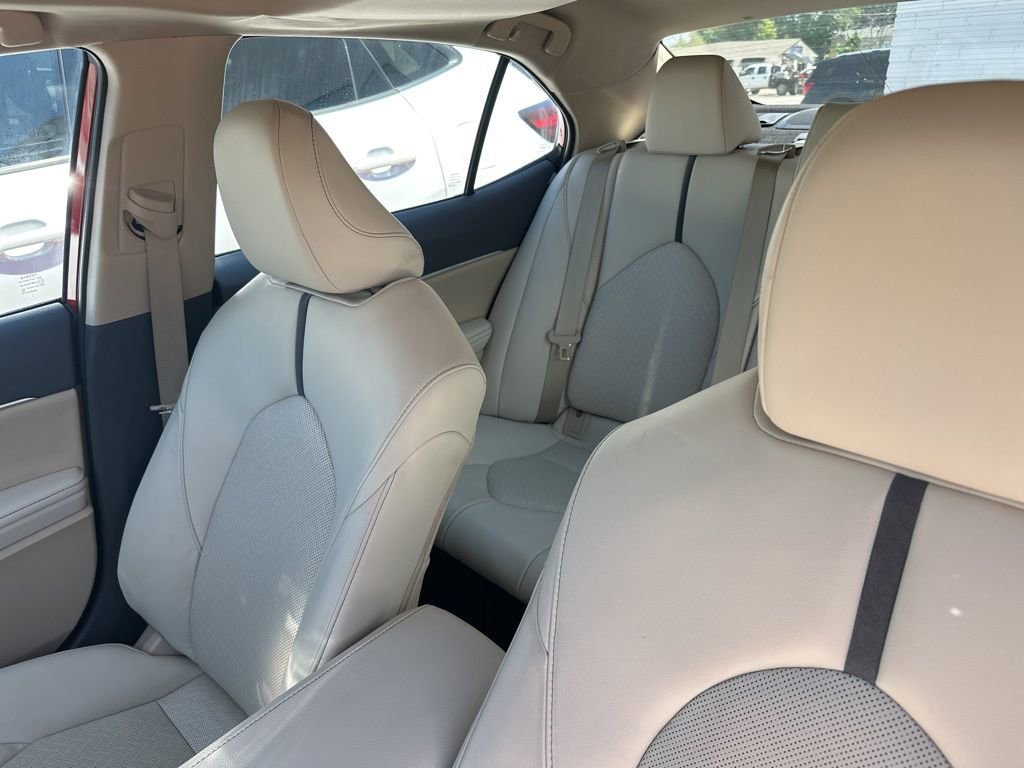Used 2023 Toyota Camry XLE image 27