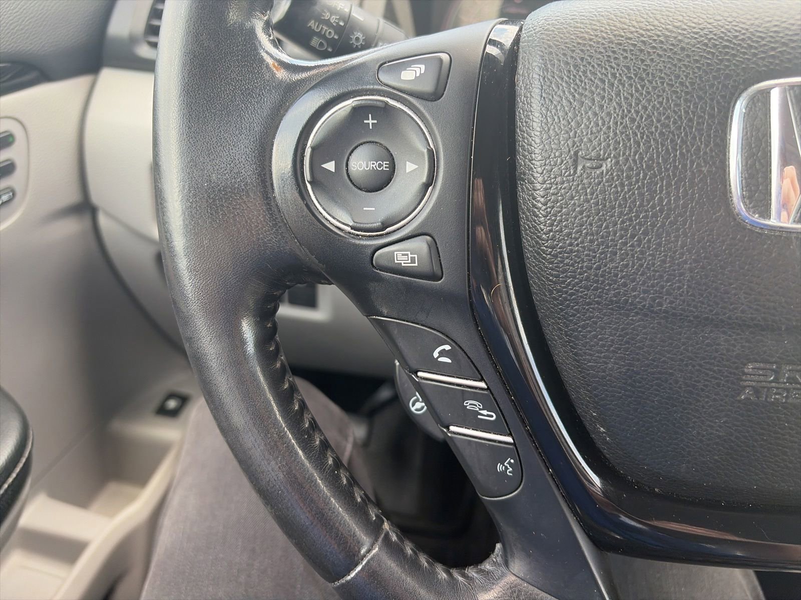 Used 2019 Honda Ridgeline RTL-E image 17