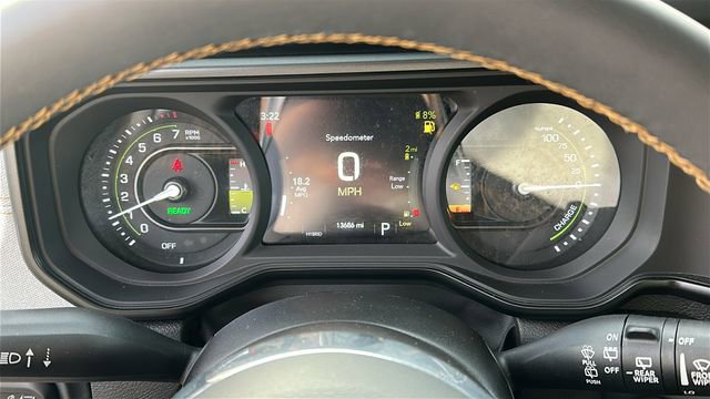 Used 2024 Jeep Wrangler Unlimited Sahara w/ Safety Group image 13