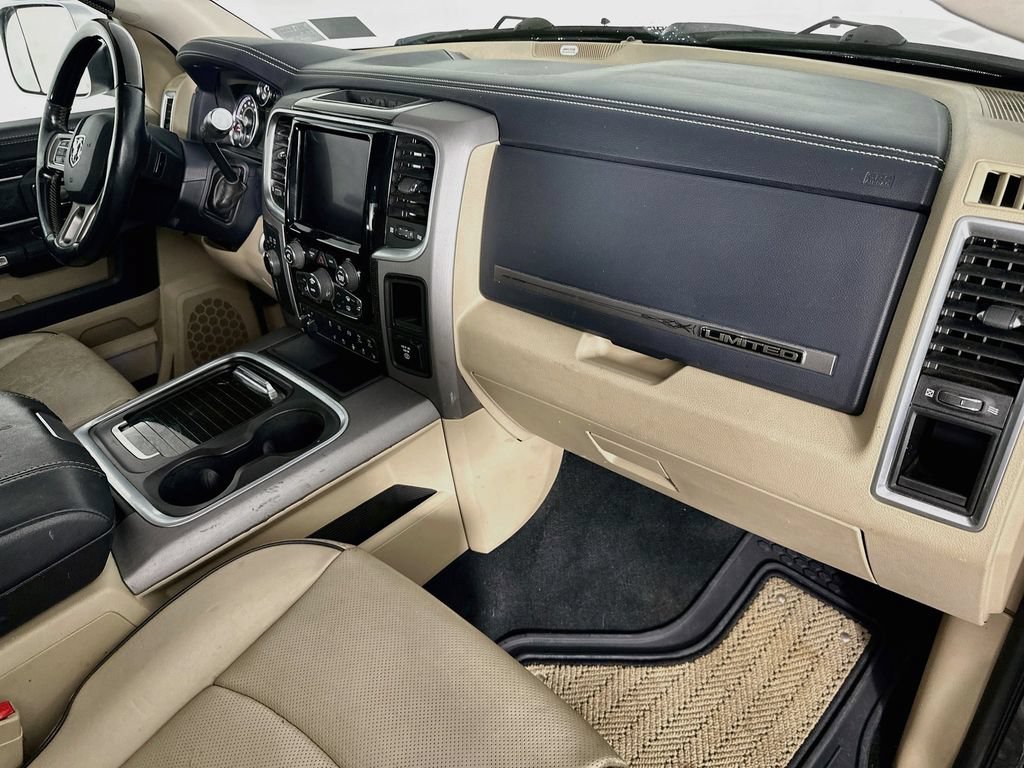 Used 2018 RAM 2500 Limited AWD/4WD image 32