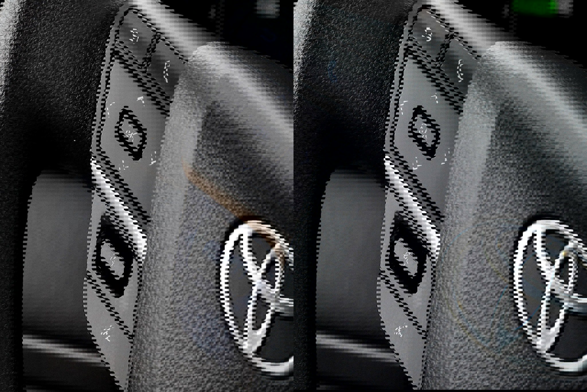 Certified 2025 Toyota Camry LE AWD/4WD image 31