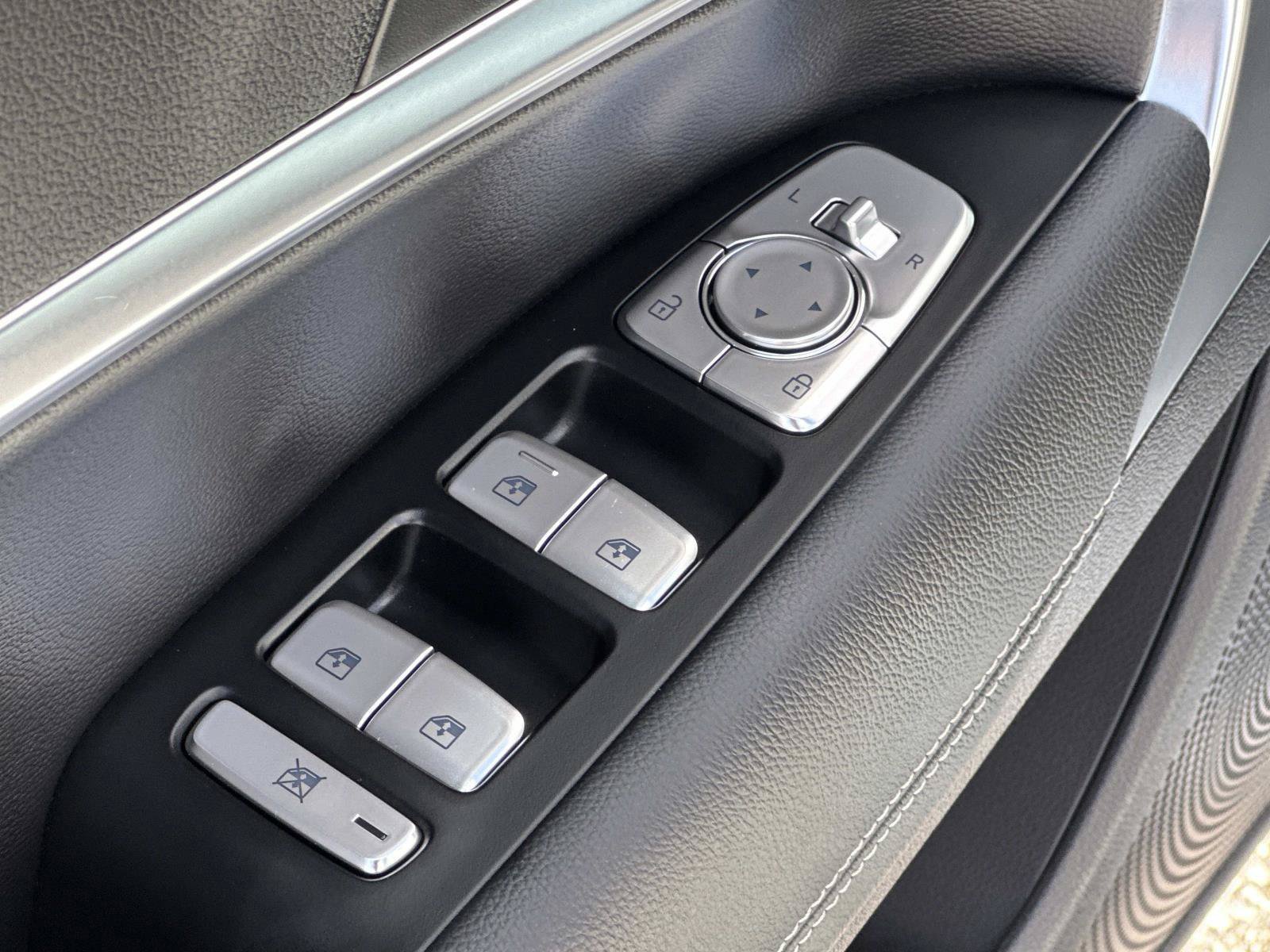 Used 2026 Genesis G70 2.5T AWD/4WD image 29