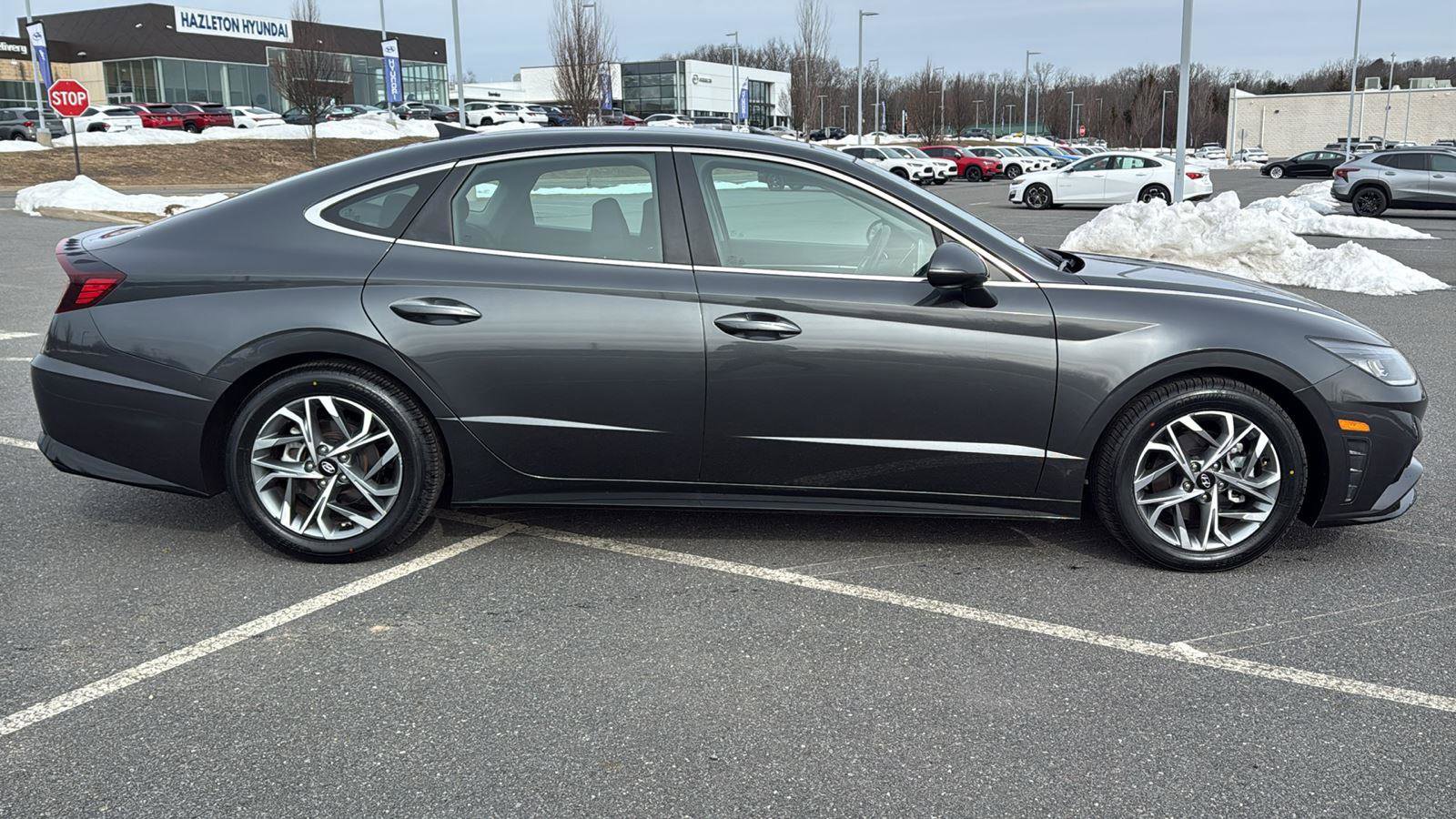 Certified 2022 Hyundai Sonata SEL w/ Convenience Package image 4