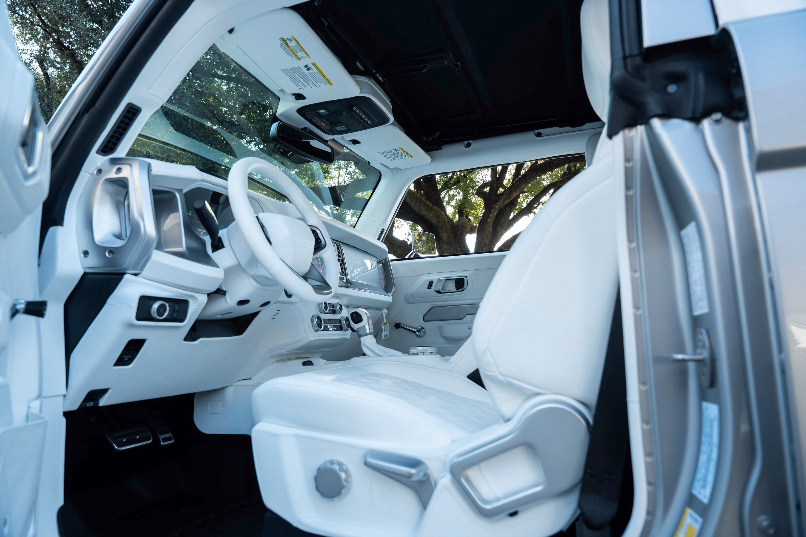 Used 2025 Ford Bronco Badlands image 18