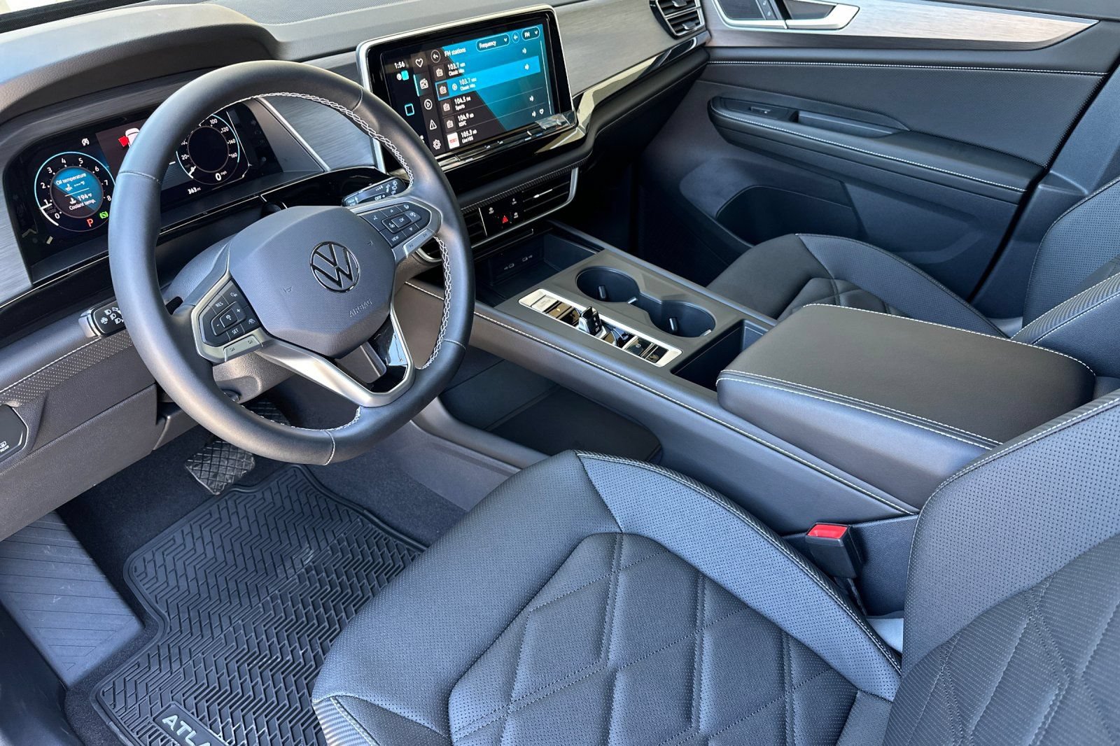 Used 2026 Volkswagen Atlas Cross Sport SE FWD image 10