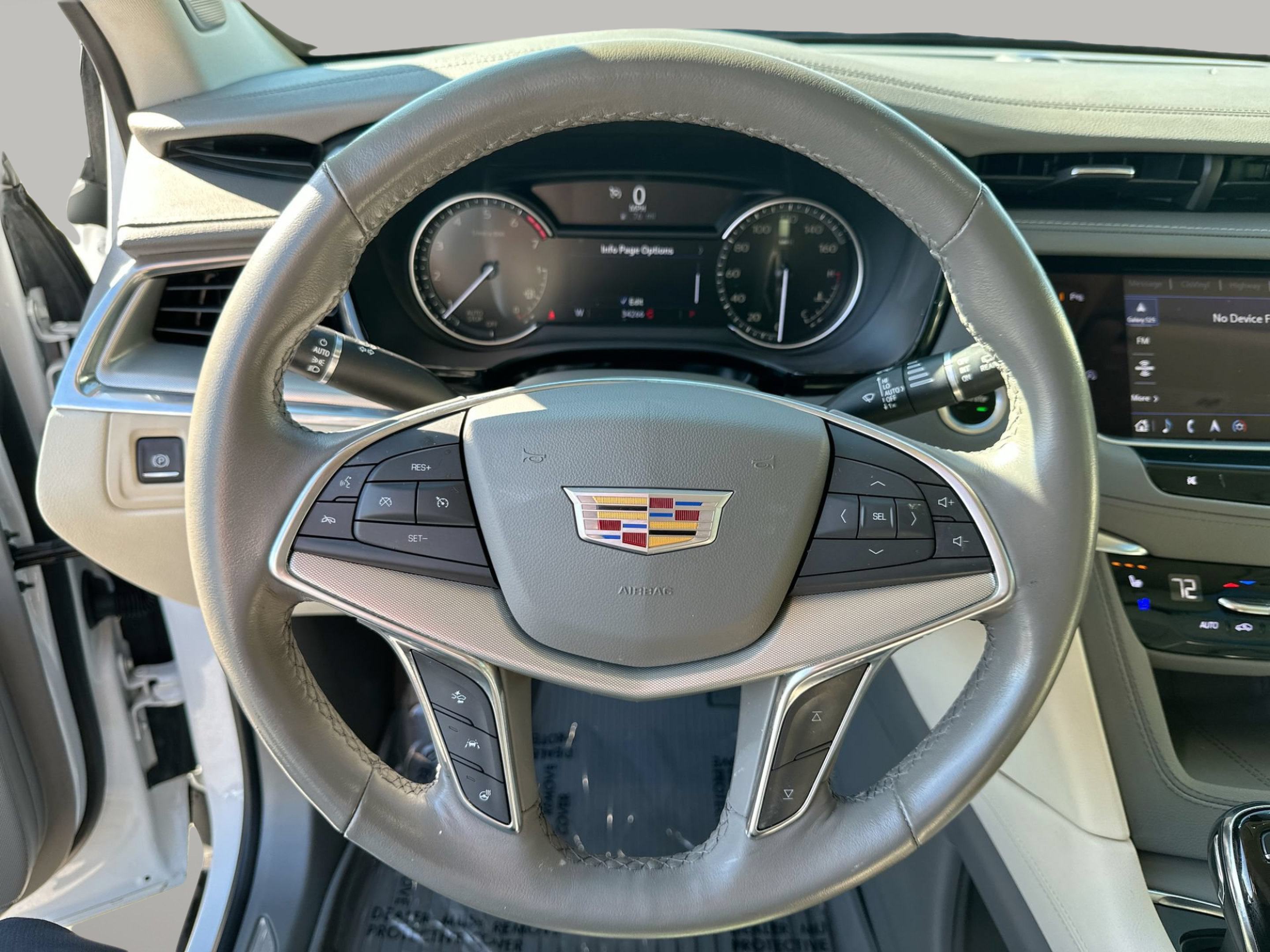 Used 2023 Cadillac XT5 Premium Luxury FWD image 11