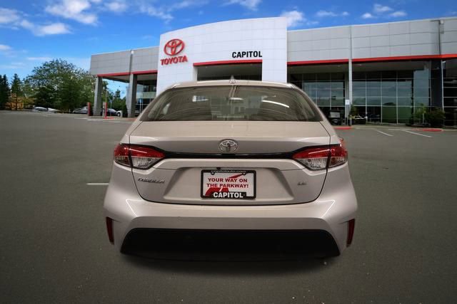 Used 2024 Toyota Corolla LE image 6