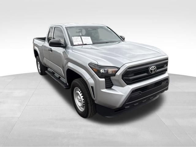 Used 2025 Toyota Tacoma SR w/ Towing Package RWD image 7