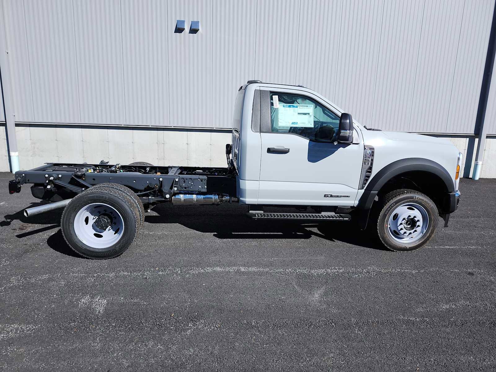 New 2026 Ford F550 4x4 Regular Cab Super Duty image 8