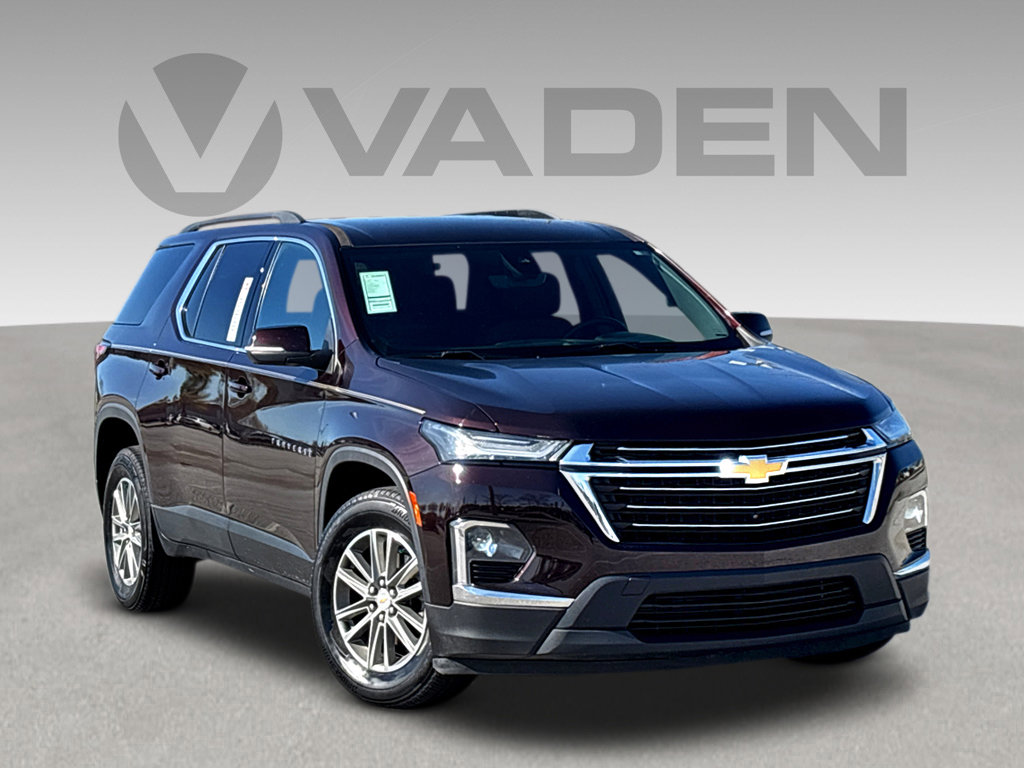 Used 2023 Chevrolet Traverse LT image 1