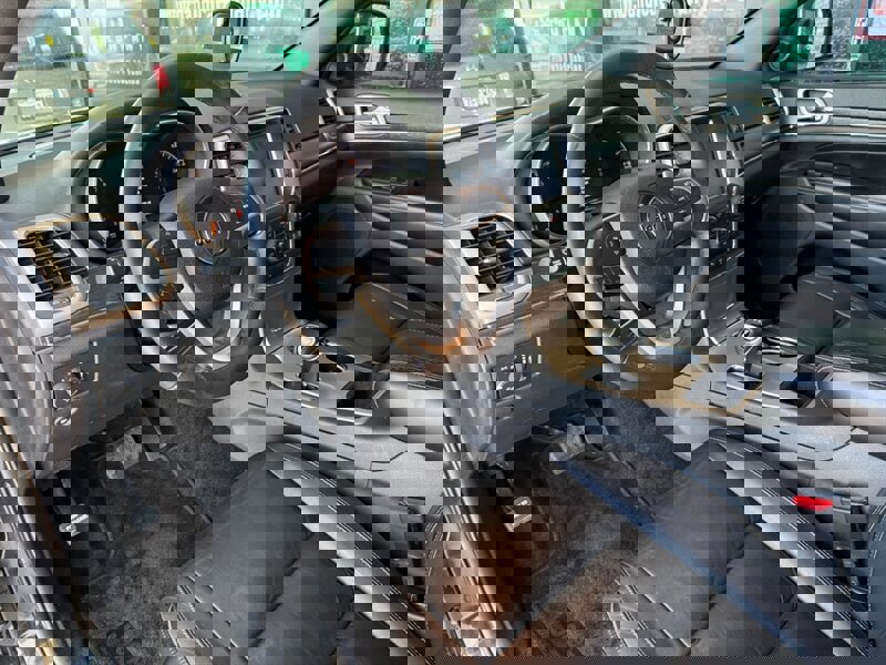 Used 2015 Jeep Grand Cherokee Limited image 15