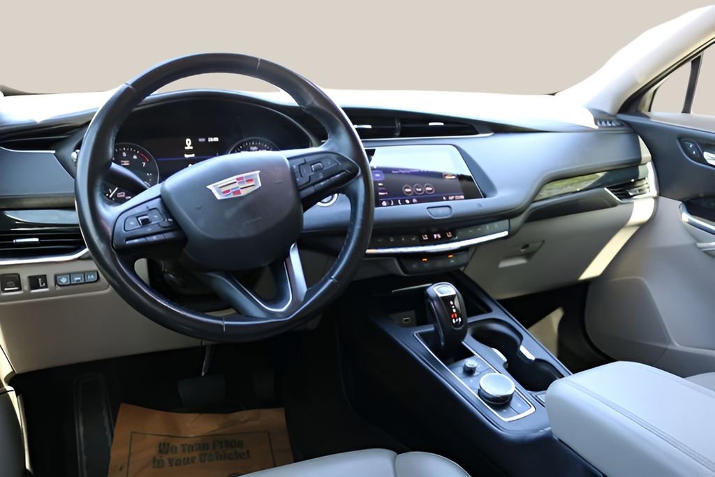 Used 2019 Cadillac XT4 Premium Luxury w/ Technology Package image 13