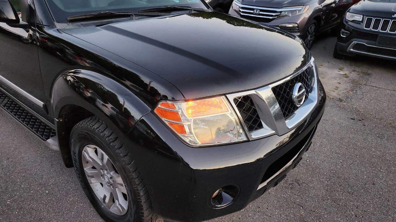 Used 2011 Nissan Pathfinder Silver image 19