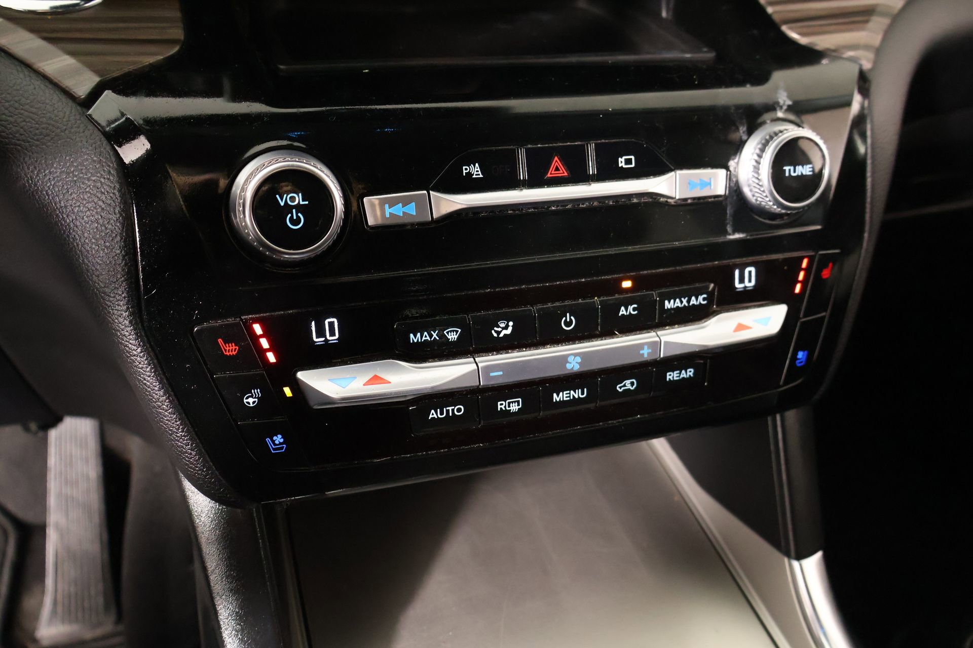 Used 2021 Ford Explorer Limited RWD image 8