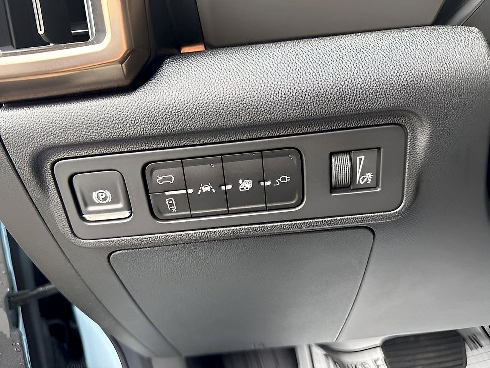 New 2025 GMC Hummer EV 2X AWD/4WD image 24