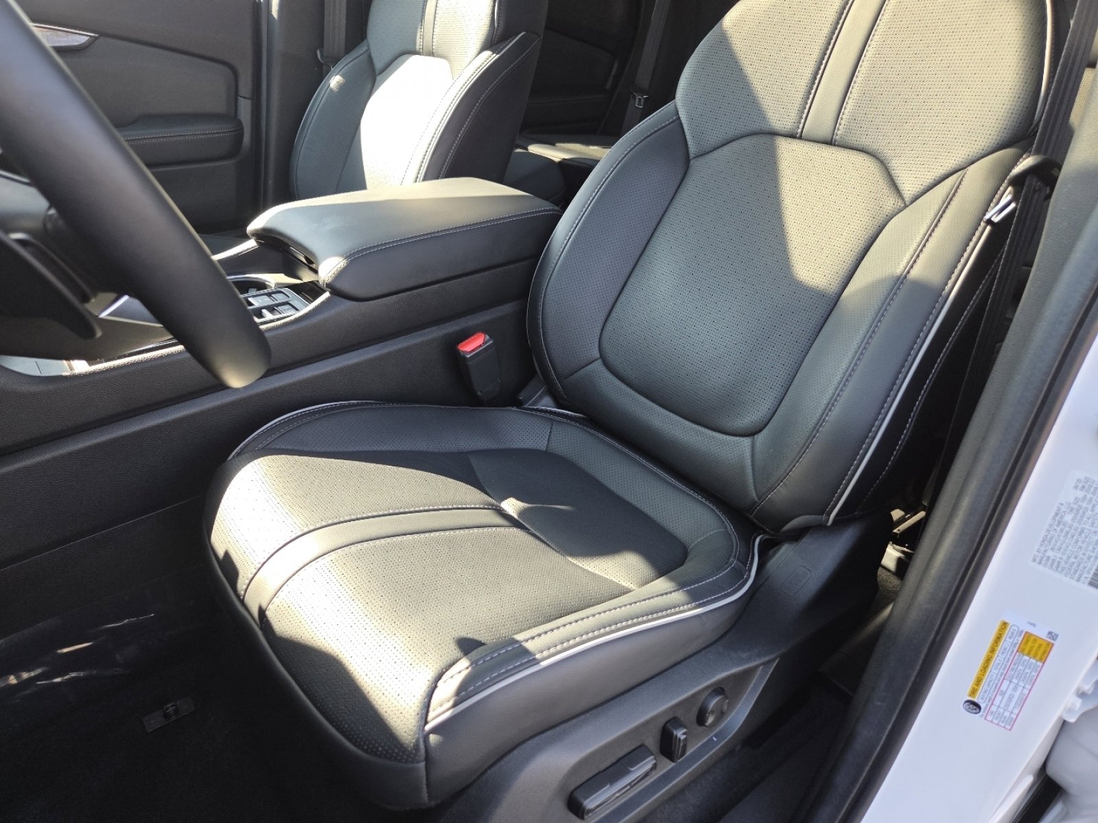 Certified 2025 Honda Pilot Elite image 29