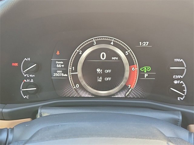 Used 2023 Lexus LX 600 4WD w/ Luxury Package image 12