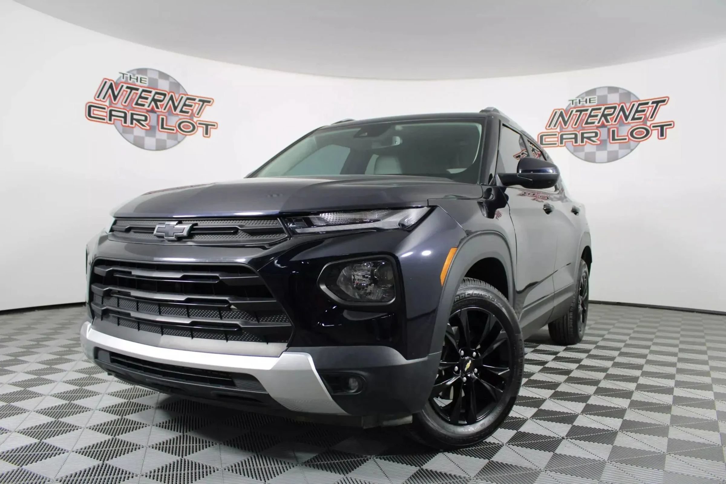 Used 2021 Chevrolet TrailBlazer LT w/ Convenience Package AWD/4WD image 1