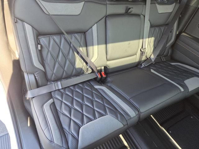 New 2026 GMC Sierra 1500 AT4 w/ AT4 Premium Package AWD/4WD image 27