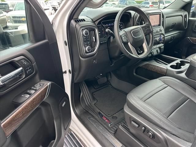 Certified 2022 GMC Sierra 2500 Denali w/ Denali Ultimate Package AWD/4WD image 16