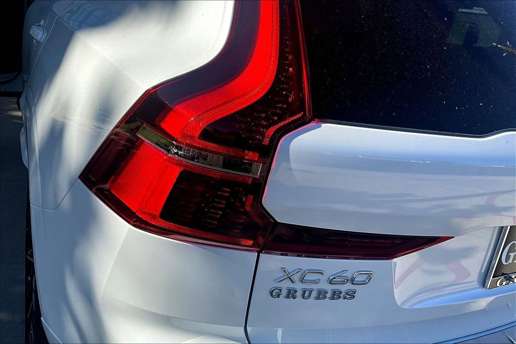 New 2026 Volvo XC60 B5 Plus w/ Protection Package Premier AWD/4WD image 43