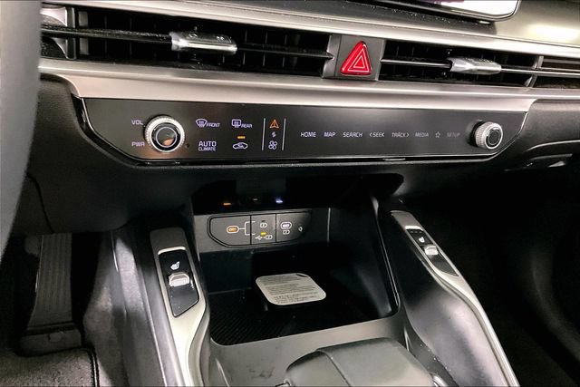 Certified 2026 Kia Sorento S w/ S Panoramic Sunroof Package FWD image 14