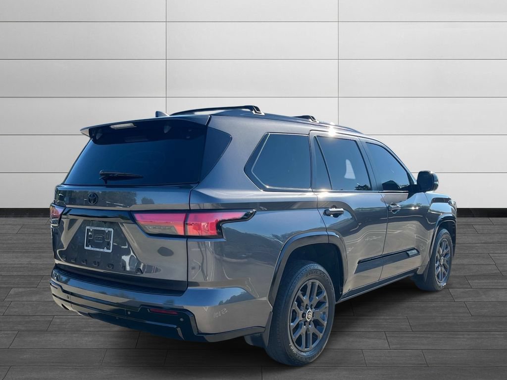 Used 2024 Toyota Sequoia Platinum AWD/4WD image 5