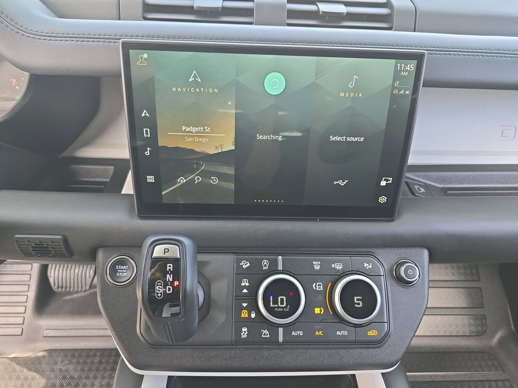 Used 2025 Land Rover Defender 110 S image 20