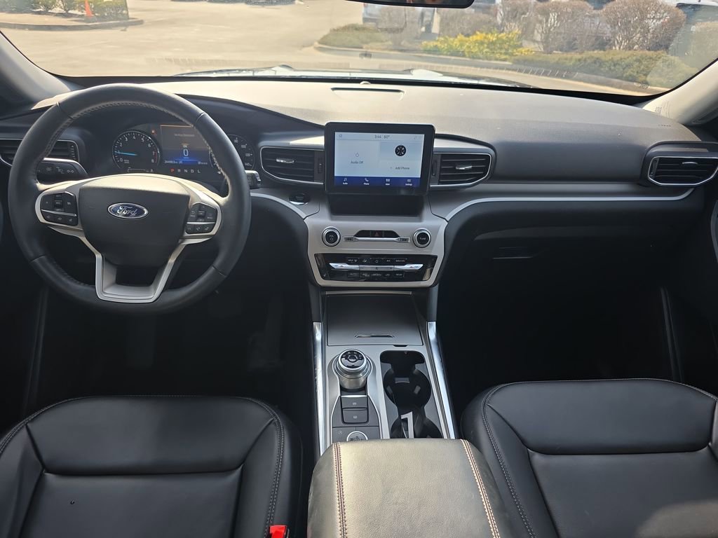 Certified 2024 Ford Explorer XLT w/ Equipment Group 202A image 22
