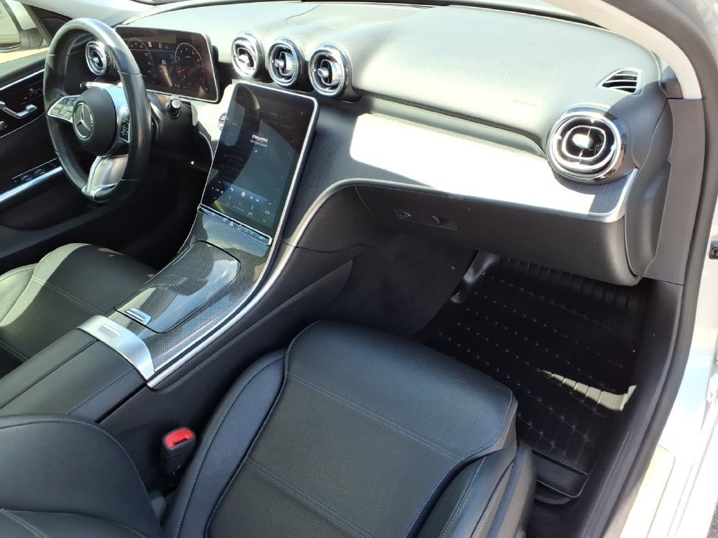 Used 2023 Mercedes-Benz C 300 4MATIC Sedan image 11