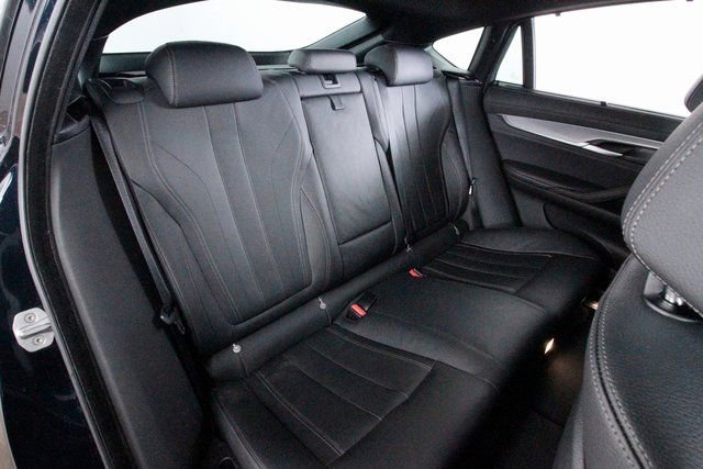 Used 2019 BMW X6 xDrive50i w/ M Sport Package image 30