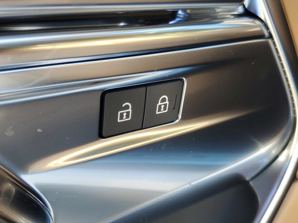 New 2026 Land Rover Range Rover SE AWD/4WD image 10
