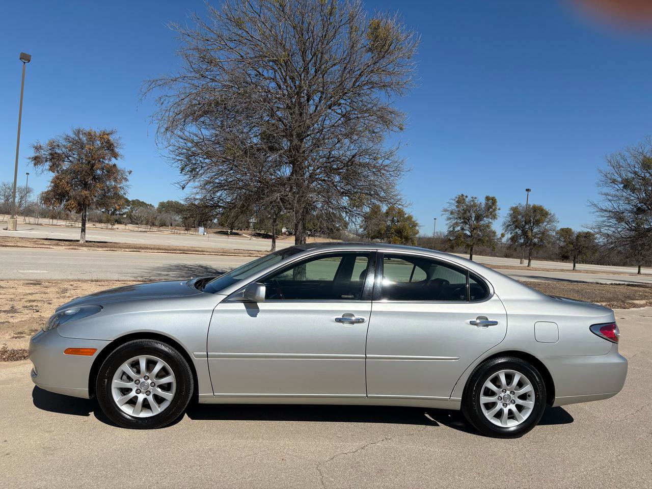 Used 2004 Lexus ES 330 image 6