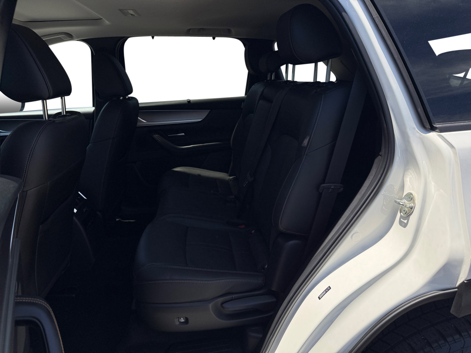 Certified 2024 MAZDA CX-90 Plug-In Hybrid w/ Preferred AWD/4WD image 16