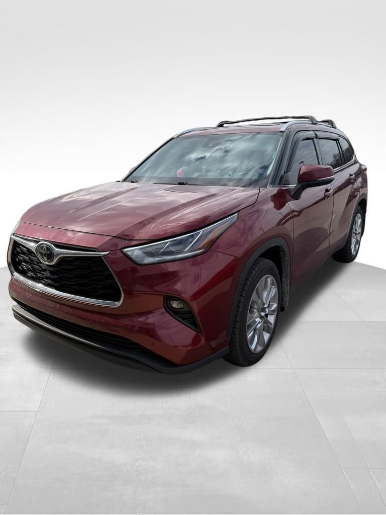 Used 2021 Toyota Highlander Limited image 45