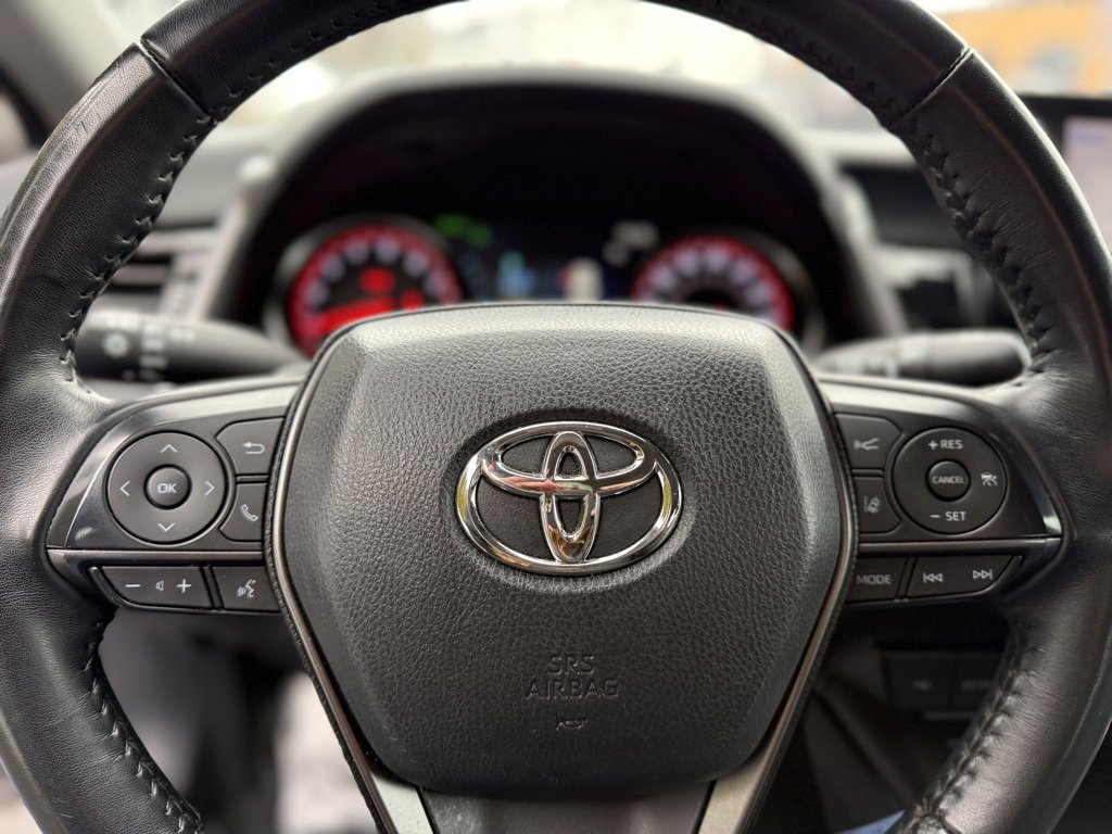 Used 2023 Toyota Camry XSE image 33