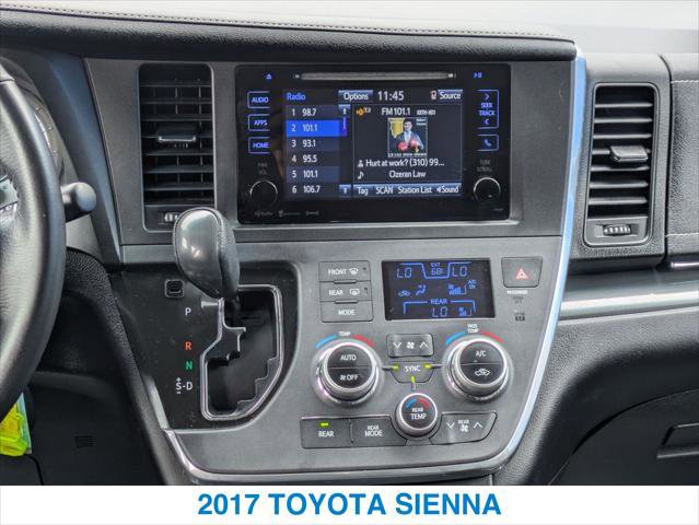 Used 2017 Toyota Sienna SE FWD image 17