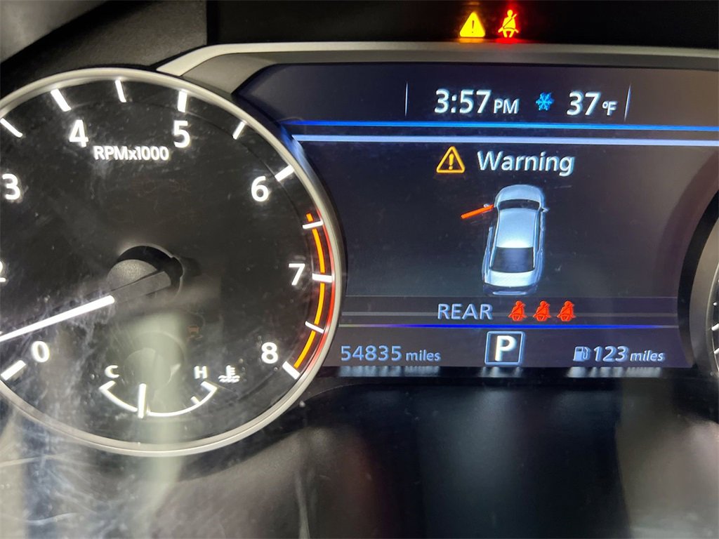 Used 2024 Nissan Altima 2.5 SV image 12