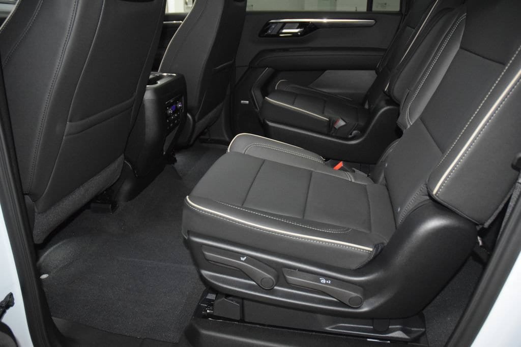 New 2026 Chevrolet Suburban Premier AWD/4WD image 44