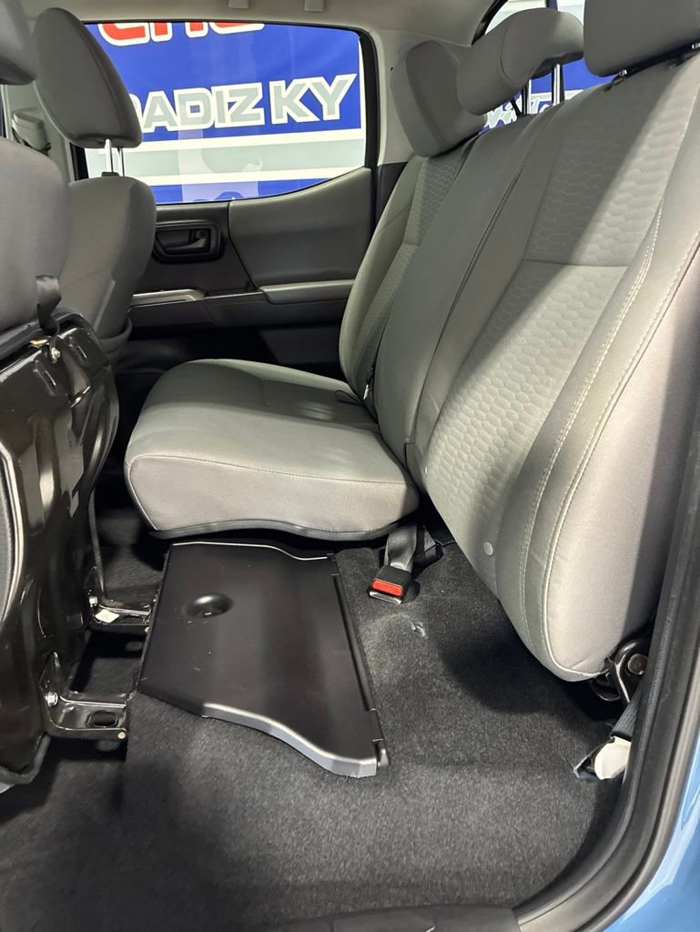 Used 2019 Toyota Tacoma SR5 AWD/4WD image 39