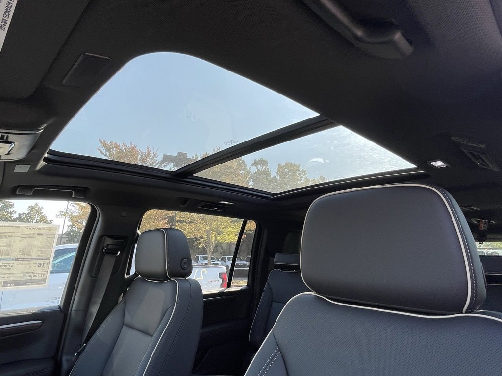 New 2026 Chevrolet Suburban Premier w/ Sun And Tow Package image 25