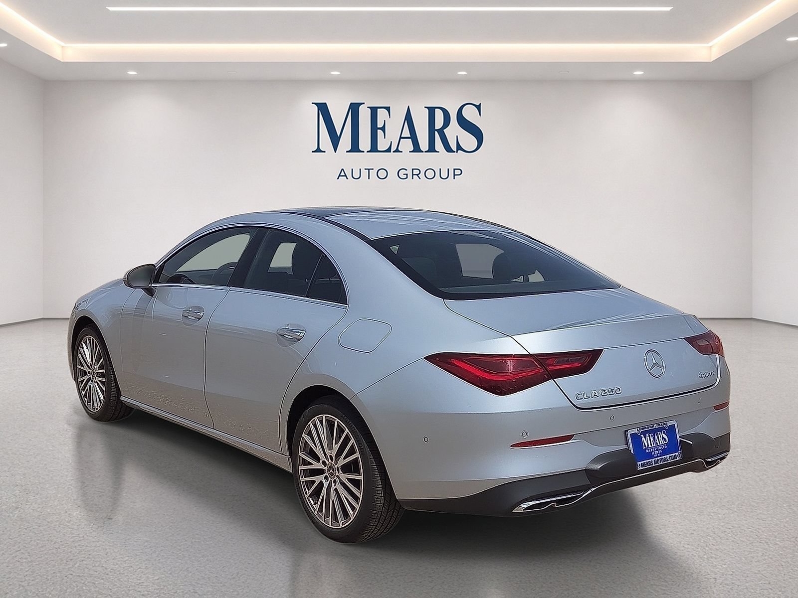 Used 2025 Mercedes-Benz CLA 250 4MATIC image 3
