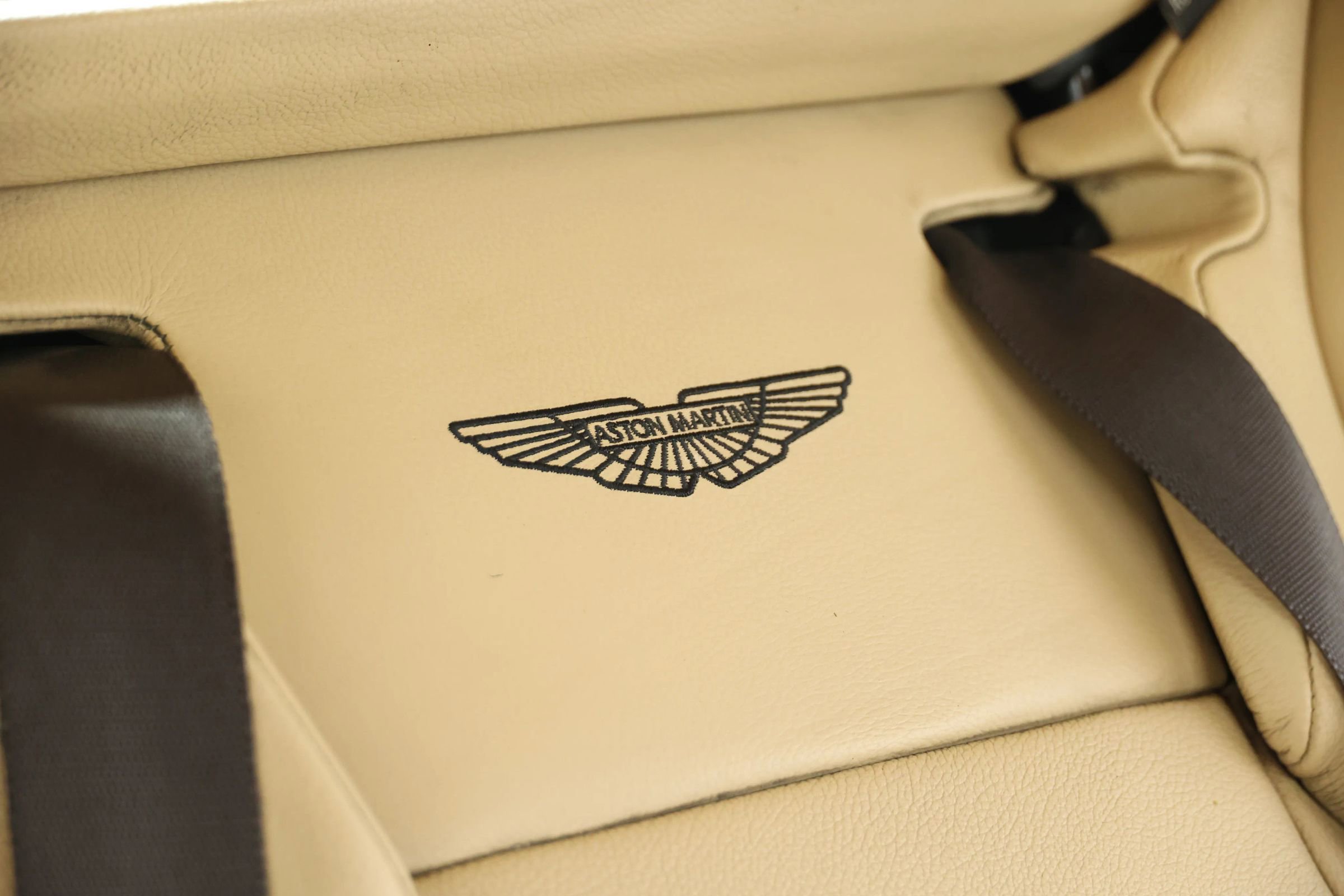 Used 2016 Aston Martin Vanquish Volante image 60