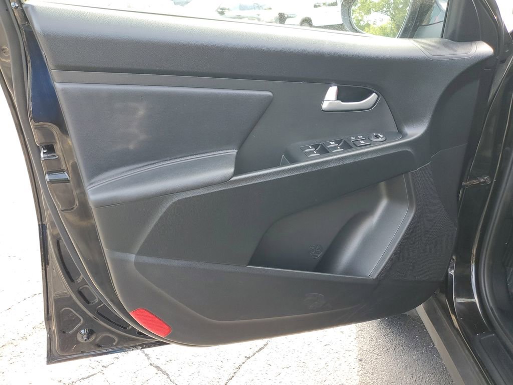 Used 2013 Kia Sportage LX w/ Convenience Pkg image 16