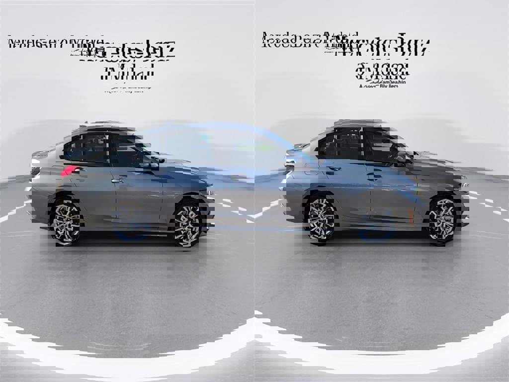 Used 2023 BMW 330i Sedan image 9