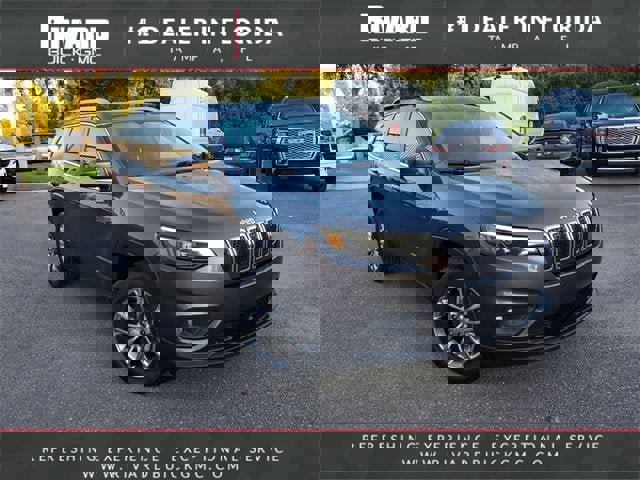 Used 2021 Jeep Cherokee Latitude Lux w/ Comfort/Convenience Group