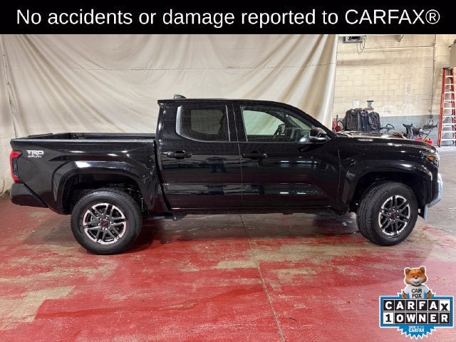 Used 2025 Toyota Tacoma TRD Sport w/ TRD Sport Premium Package AWD/4WD image 3